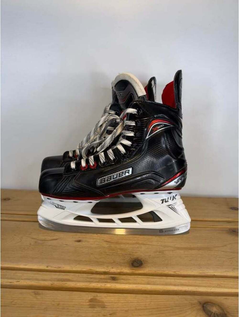 Bauer Vapor X500 Ice Hockey Skates Size 7 D Senior US 8.5 Shoe EUR 42